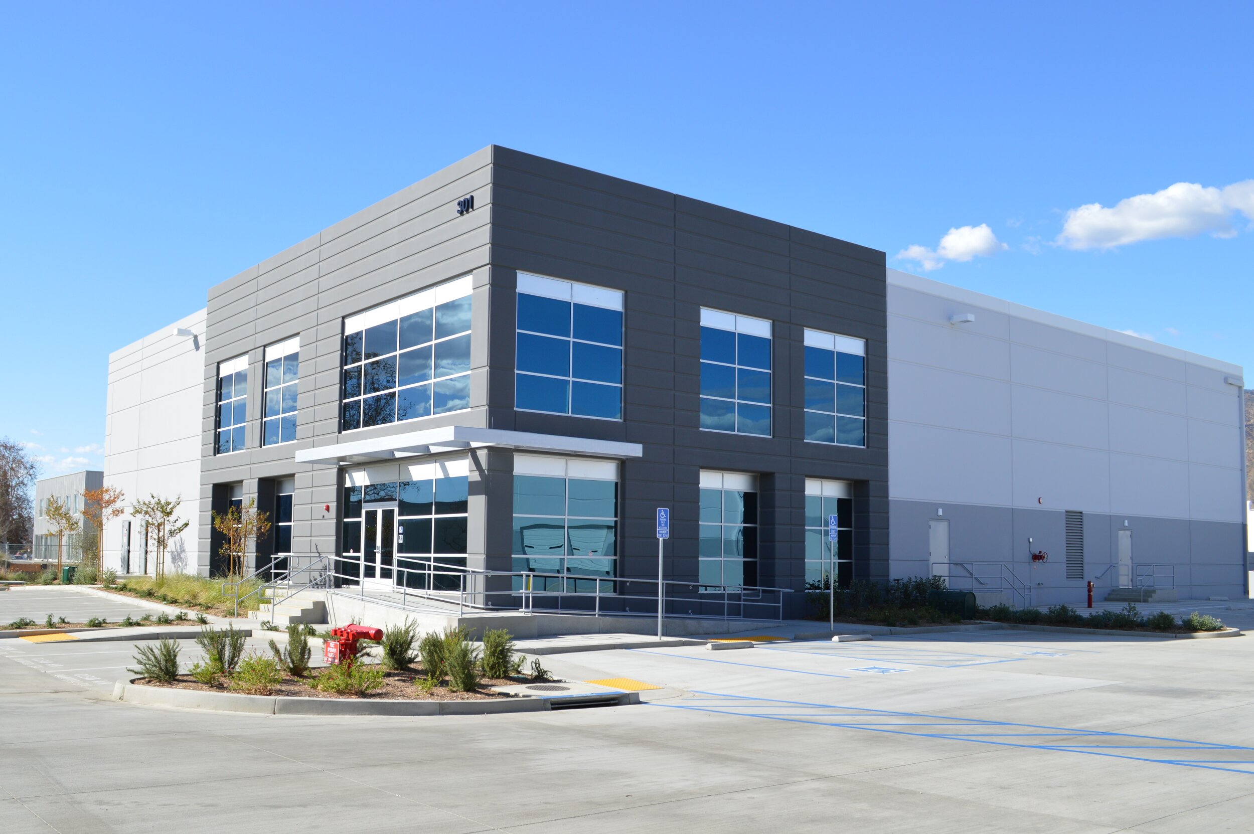 SENTRE Acquires Azusa Center Industrial Facility in Los Angeles for $12.5 Million